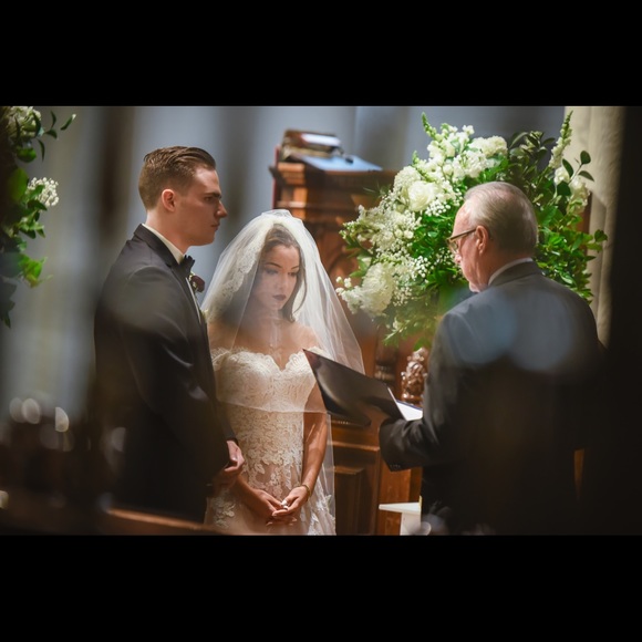 Meet your Posher, Julia - Picture 2 of 3